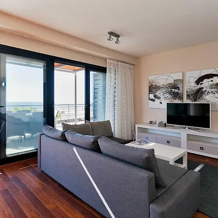 Luxury With Heated Pool *