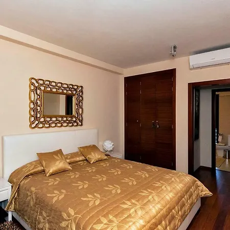 Apartment Luxury With Heated Pool *